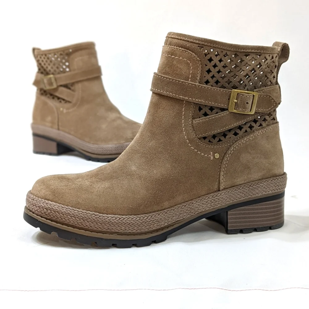 Sold - The Original Muck Boot - Picture 4 of 12
